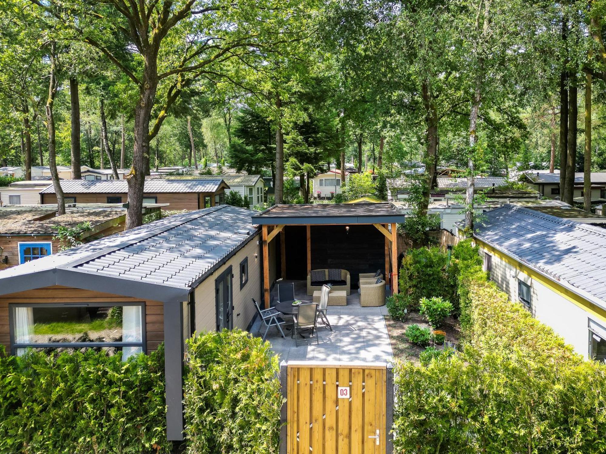 Veluwe Hoenderloo Luxury Chalet With Private Sauna And Hot Tub - Swimming Pool Tennis Court Supermarket Bowling Alley Theatre And Entertainment For Children Luaran gambar