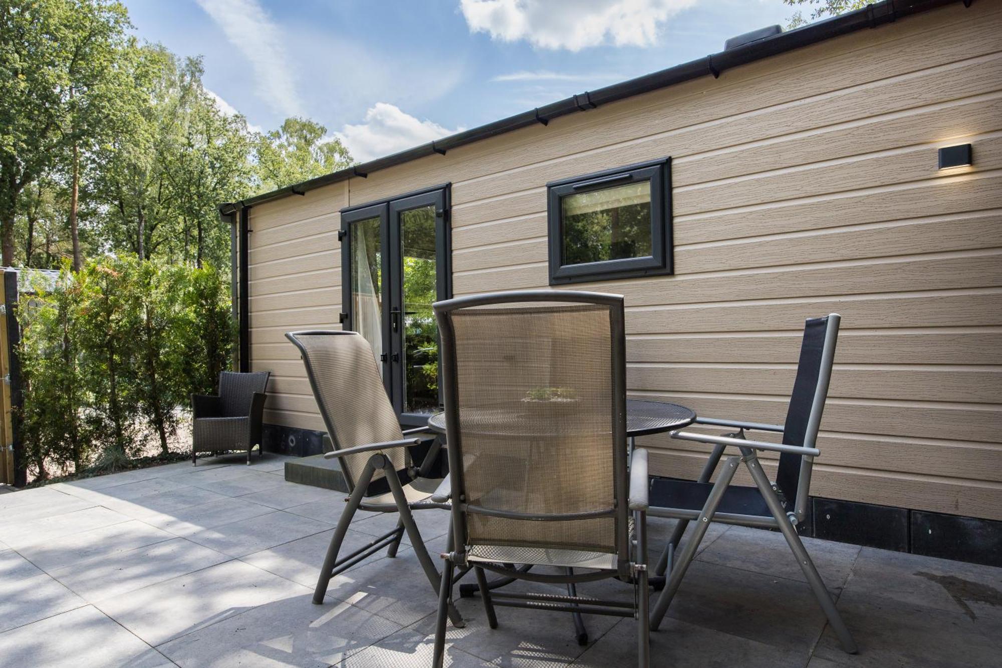 Veluwe Hoenderloo Luxury Chalet With Private Sauna And Hot Tub - Swimming Pool Tennis Court Supermarket Bowling Alley Theatre And Entertainment For Children Luaran gambar