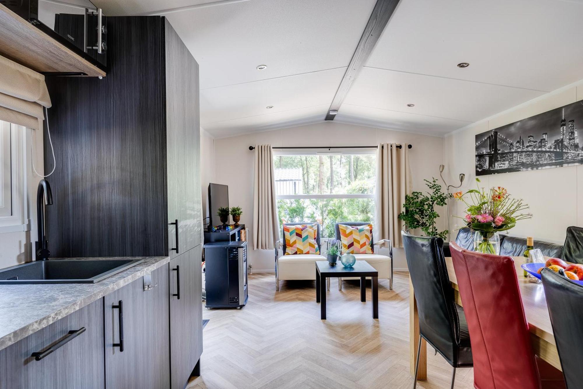 Veluwe Hoenderloo Luxury Chalet With Private Sauna And Hot Tub - Swimming Pool Tennis Court Supermarket Bowling Alley Theatre And Entertainment For Children Luaran gambar